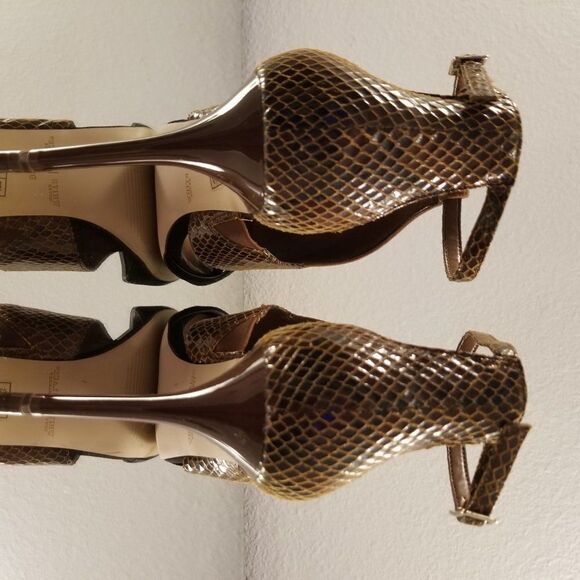 BRAND NEW WHITE HOUSE BLACK MARKET COLORBLOCK SNAKE-PRINT HEELS SANDAL - Picture 11 of 15